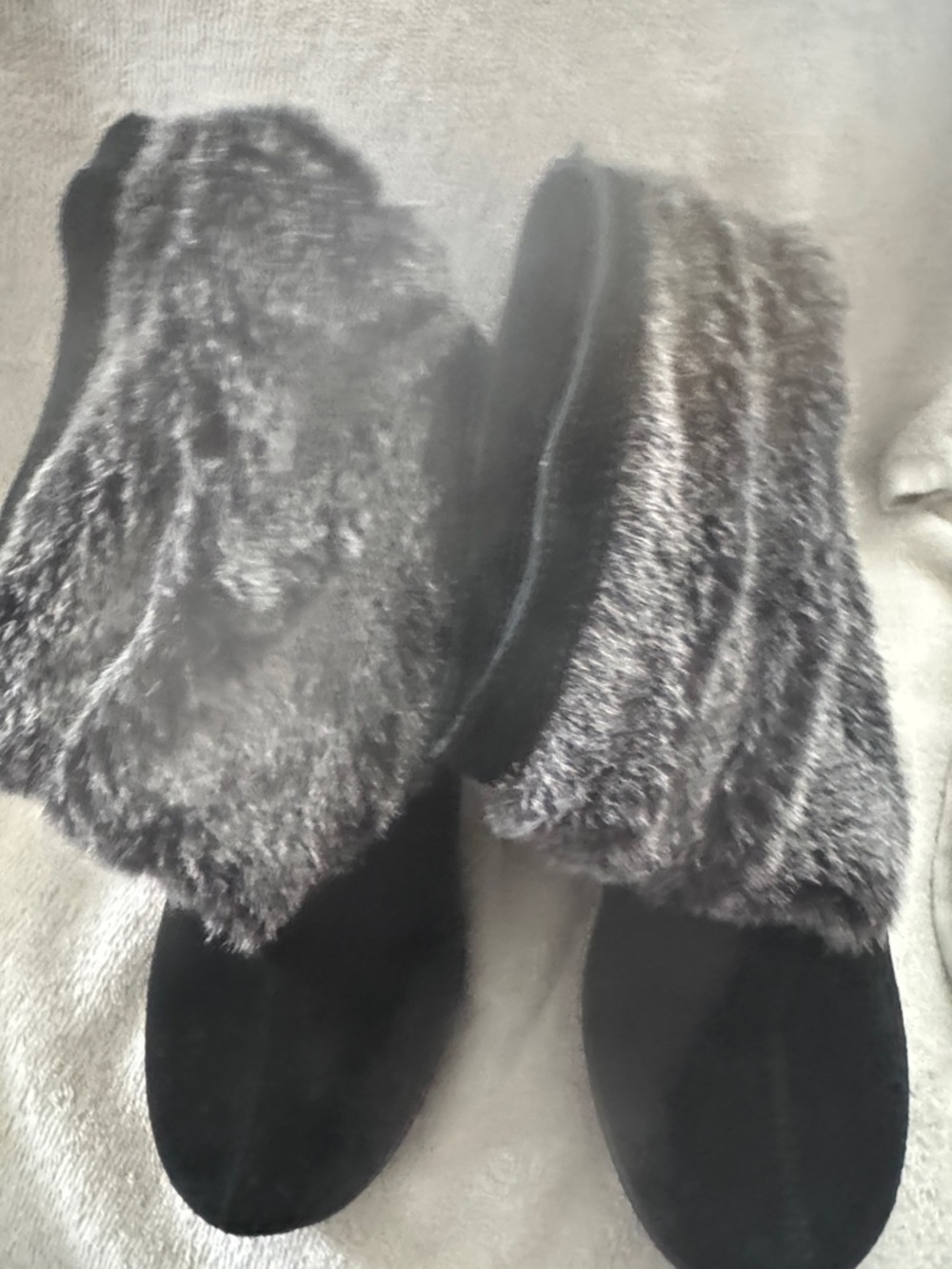 Skechers Black Boots with Gray Faux Fur Cuff